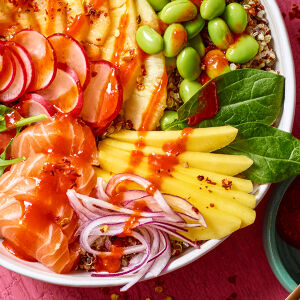 Pineapple and salmon poké bowl