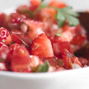 Berry Recipe 18 - Strawberry Salsa and Homemade Tortilla Chips 1000x383