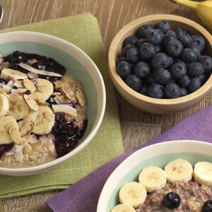 Blueberry-and-Banana-Pie-Oatmeal_12x6