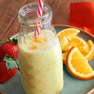 Creamy Orange Smoothiev2strawberries  oranges1200