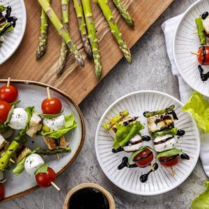 Dole chicken veggie caprese skewers