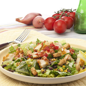 garlic-southwest garlic caesar chicken salad 0531