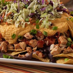 Slow_Cooker_Cheesy_Chicken_Chili_Nachos_1200x600