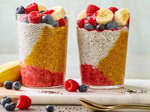 Rainbow chia pudding