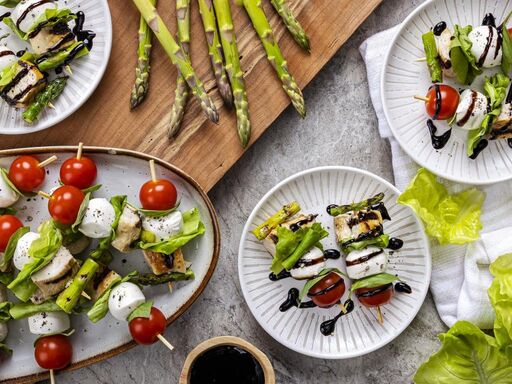 Dole chicken veggie caprese skewers