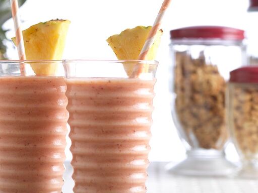 gosh-golly-gee-pineapple-carrot-smoothie_1200x600