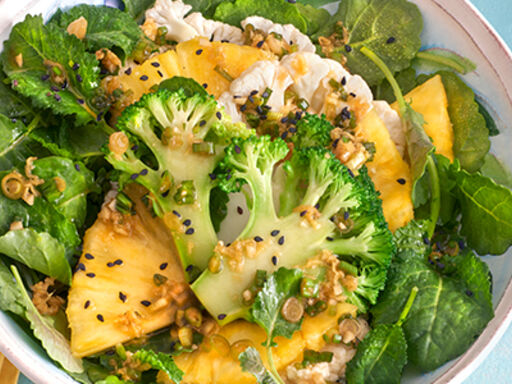 Insalata di cavolfiore, broccoli e ananas