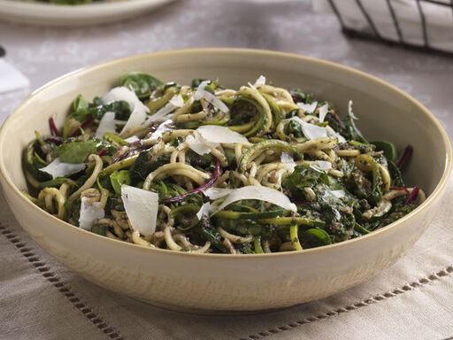 Kale-Zucchini-Pesto-Noodles_1200x600