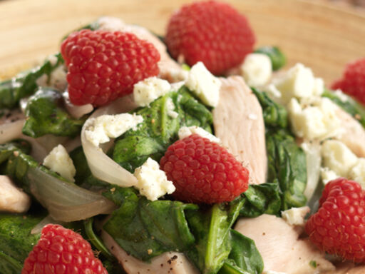 Spinach and Chicken Stir Fry Salad with Raspberries 1000x383