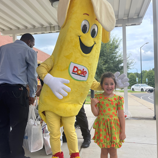 Bobby Banana with little girl